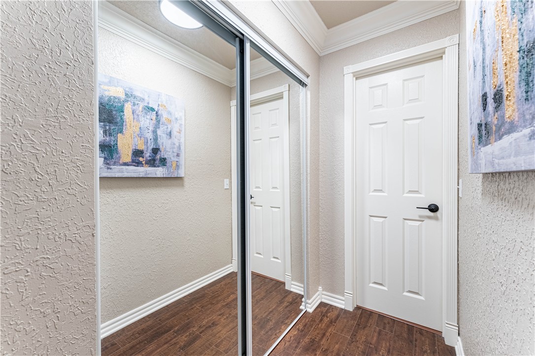Melanie Courts-Bvv - Residential