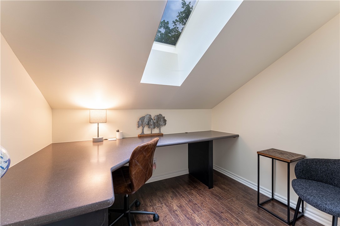 Melanie Courts-Bvv - Residential