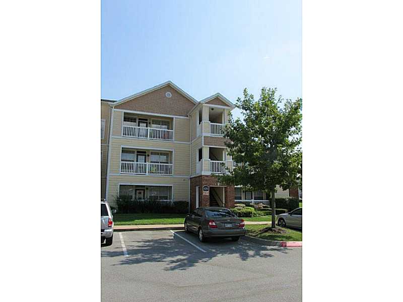 3 Bedroom, 2 bath like new. Easy access on lower level. Very nice.