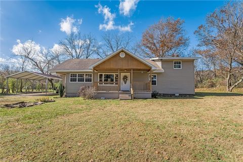 Photo of 763 Tuttle Road, Elkins, AR 72727 (MLS # 1329196)