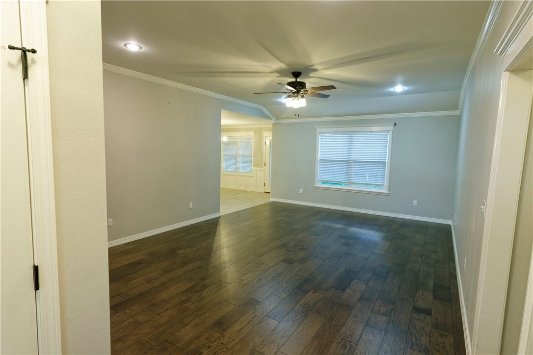 316 Promenade Circle