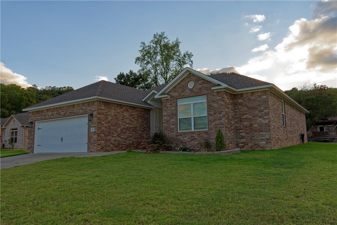 316 Promenade Circle