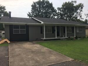 FSBO, fixer upper.