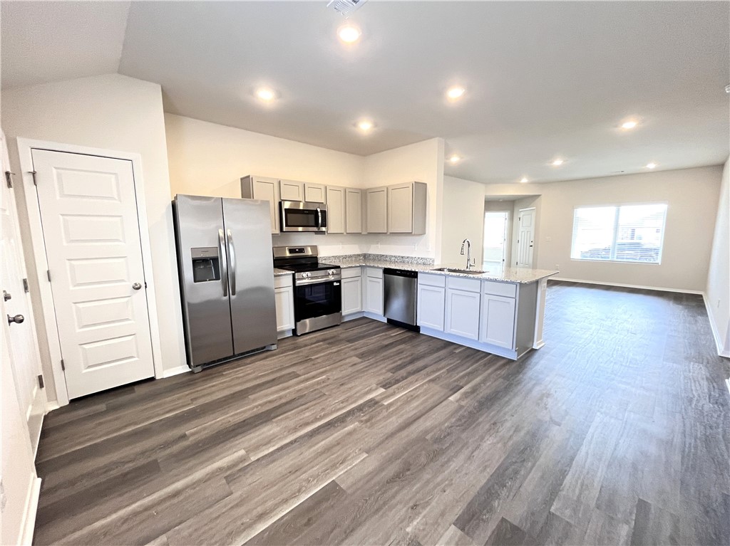 Walnut Hill - Residential Lease