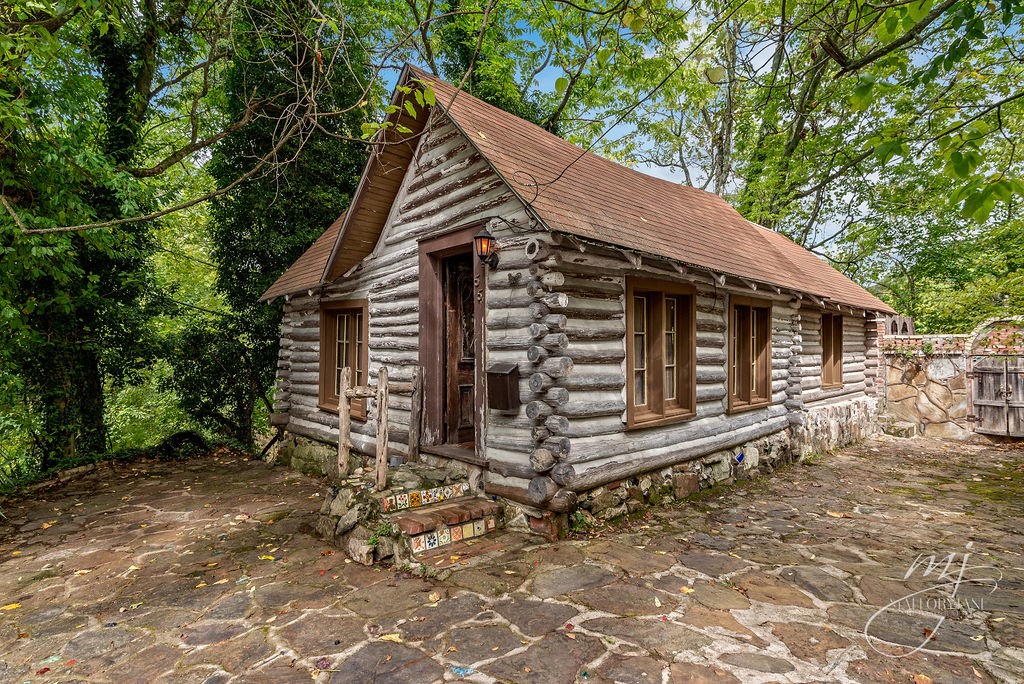 Photo 1 of 29 — 55 Center Street, Eureka Springs, AR 72632