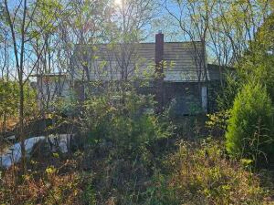 Investment Property Just Outside of Delaware with Highway FrontageThis promising investment property is strategically located just outside of Delaware, boasting prominent highway frontage that ensures excellent visibility and accessibility. The potential of this property is evident, and with a little work, it has the makings of a great home once again.Highway Frontage: The property is positioned along a major highway, providing a prime location for various business opportunities or residential use.Investment Potential: With some thoughtful improvements, this property presents an exciting investment opportunity. Whether you're looking to establish a commercial venture or transform it into a comfortable residence, the possibilities are vast.Don't Miss This Great Opportunity!