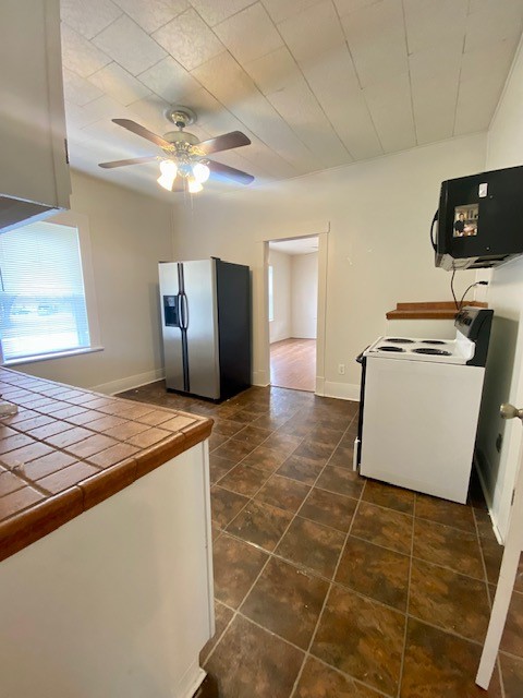Holcombs Second - Residential Lease