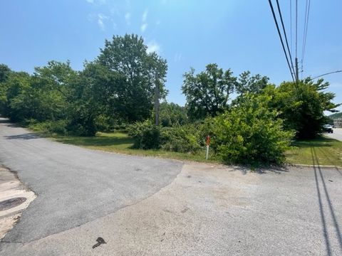 Unimproved Land in Fayetteville AR 1946 College Avenue 4.jpg