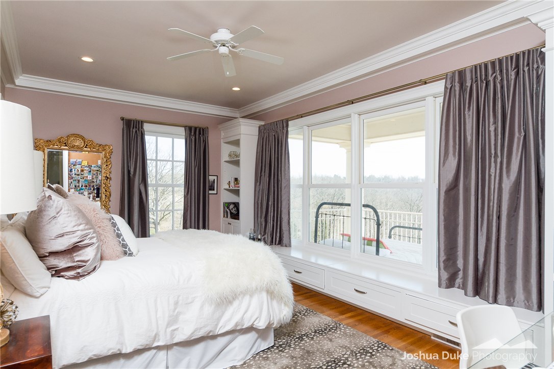 Autumn View - Residential