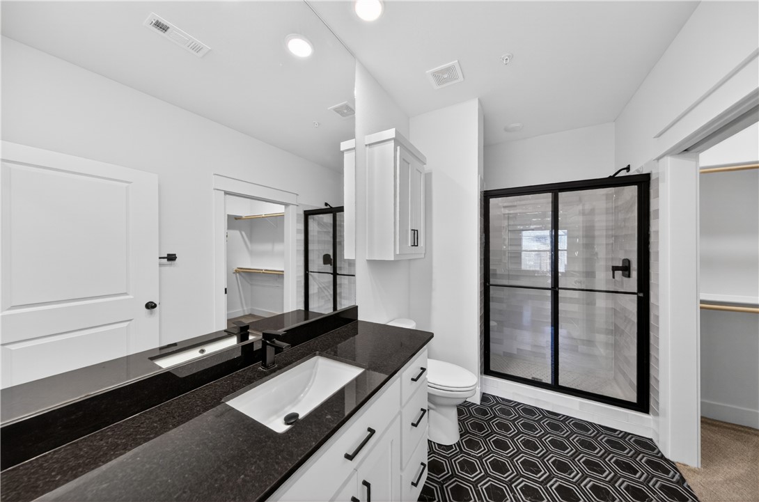 Dixieland Twnhms Rogers - Residential