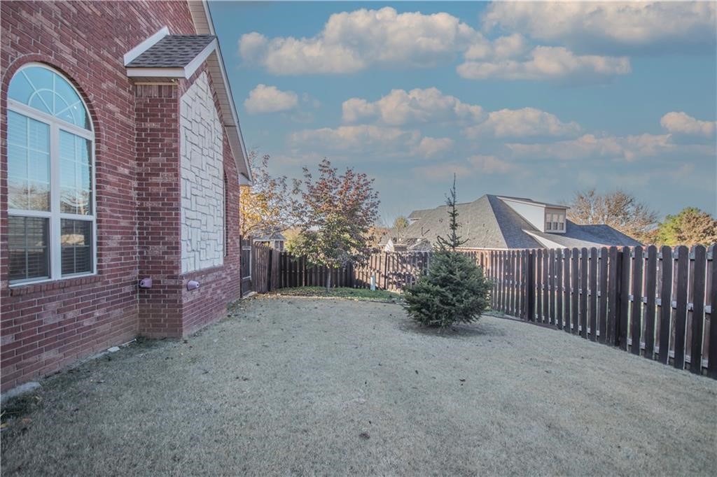 Cross Creek Rogers - Residential Lease