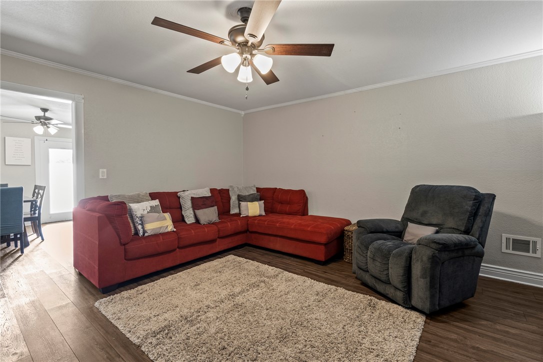 West Emma Gardens Add I - Residential