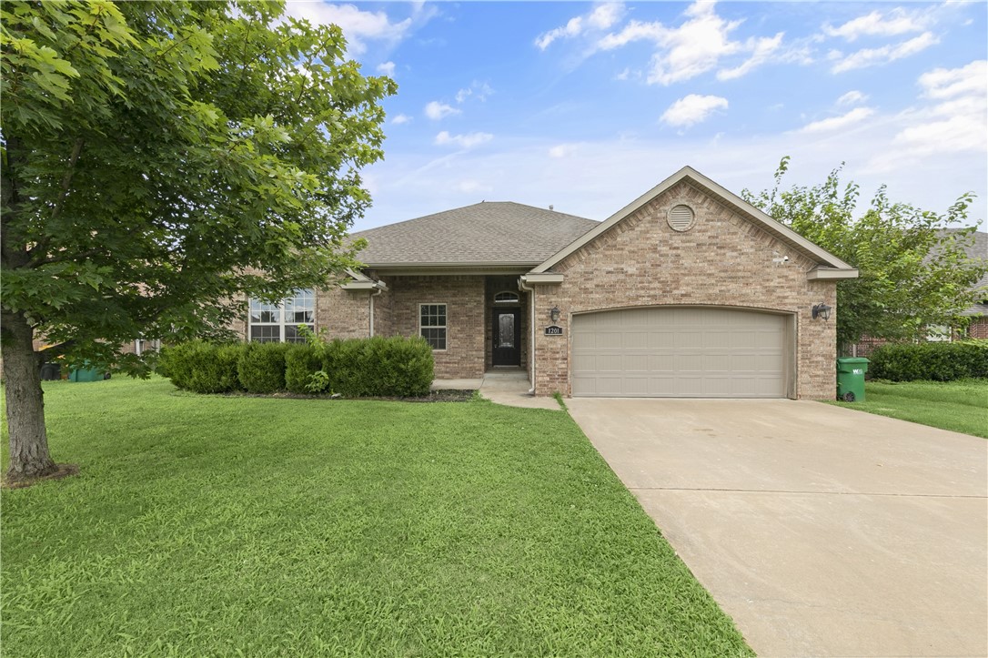 Welcome to your next home! This 3bed/2bath all brick home is just waiting for you. Feature Custom Cabinets, Granit Tops, Tile Floors, Raised Ceilings, Covered Patio, Stainless Appliances, and much more! Credit and Backgrounf check required. More pictures to come