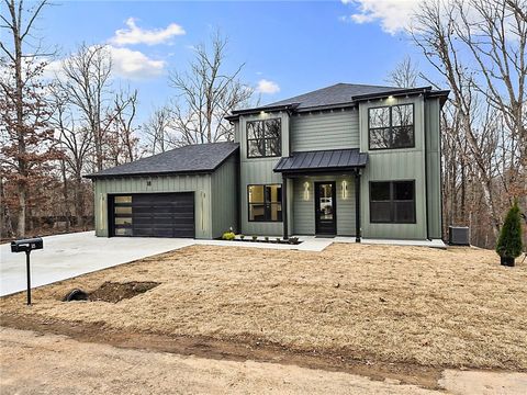 Photo of 18 Dunstable Drive, Bella Vista, AR 72714 (MLS # 1336880)