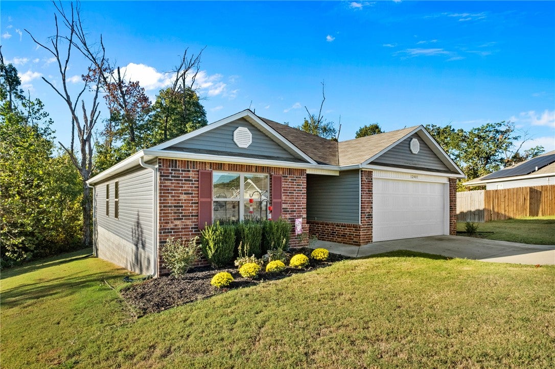 12401 Mills
