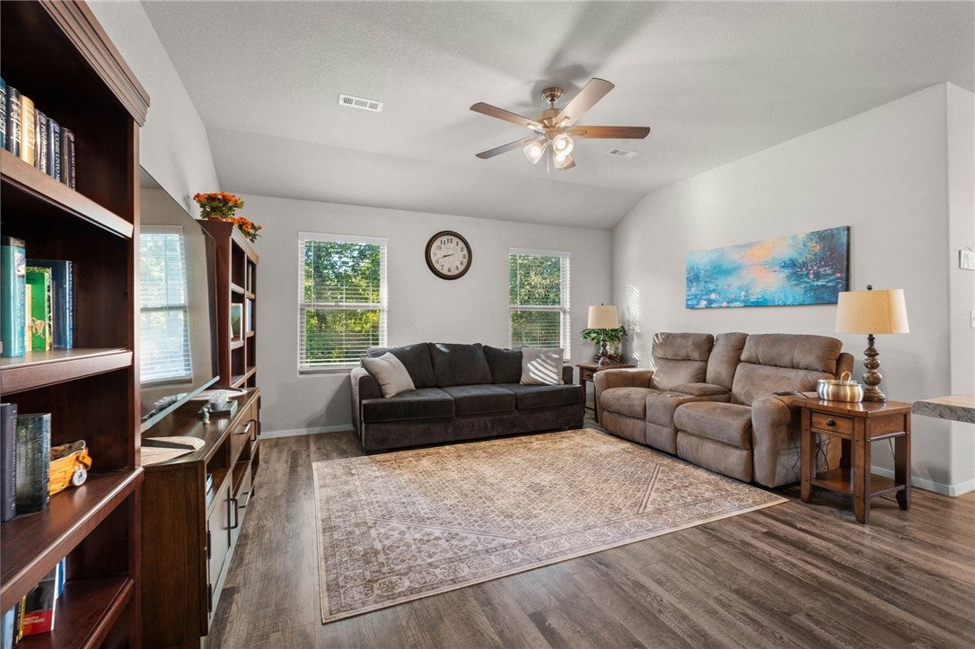12401 Mills
