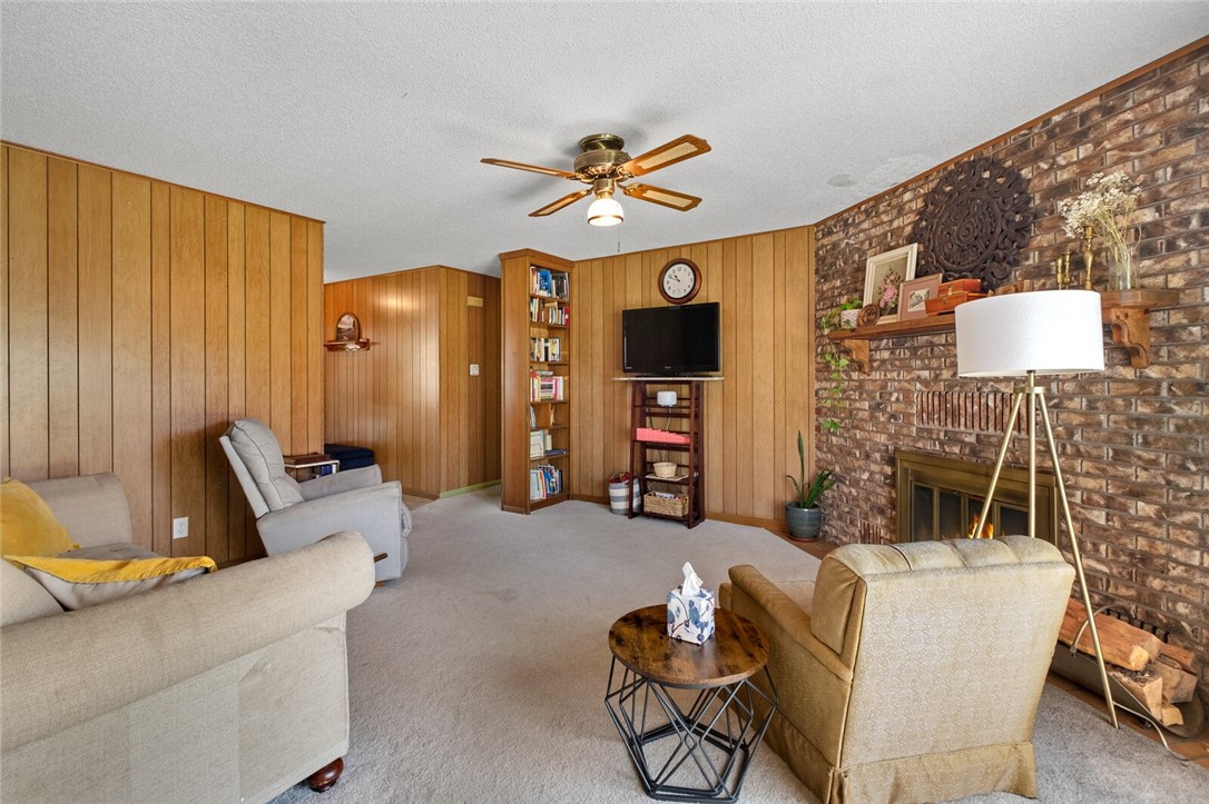 Rolling Hills Sub Siloam Spgs - Residential