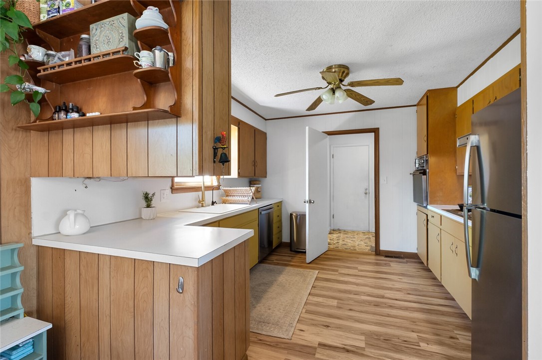 Rolling Hills Sub Siloam Spgs - Residential