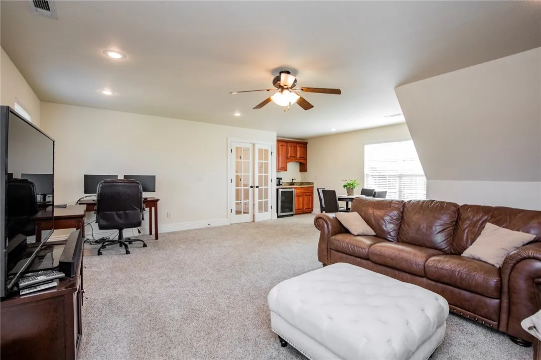 Bentonville, Arkansas 72713, United States, 4 Bedrooms Bedrooms, ,3 BathroomsBathrooms,Residential,Pending,214298