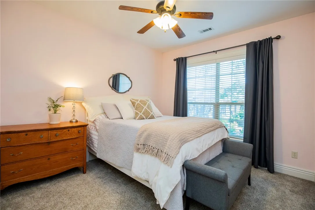 Bentonville, Arkansas 72713, United States, 4 Bedrooms Bedrooms, ,3 BathroomsBathrooms,Residential,Pending,214298