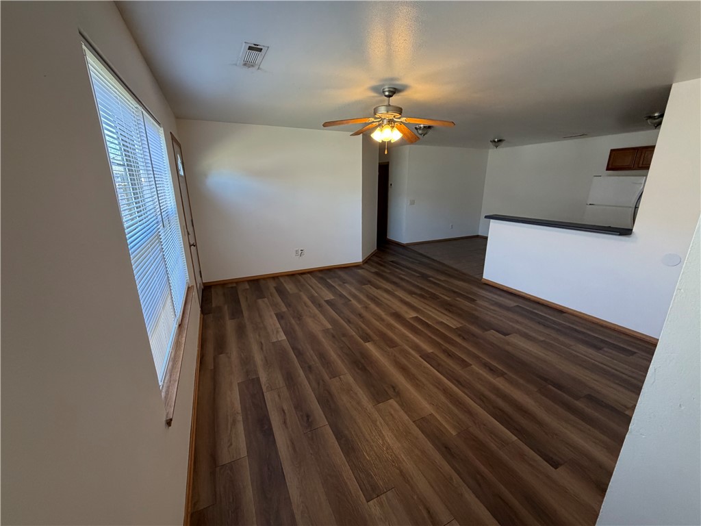 Oak Village Sub Rogers - Residential Lease