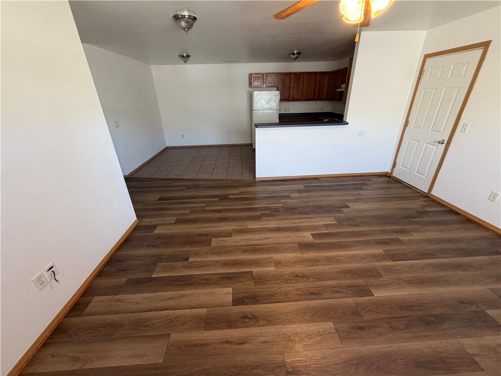 Oak Village Sub Rogers - Residential Lease