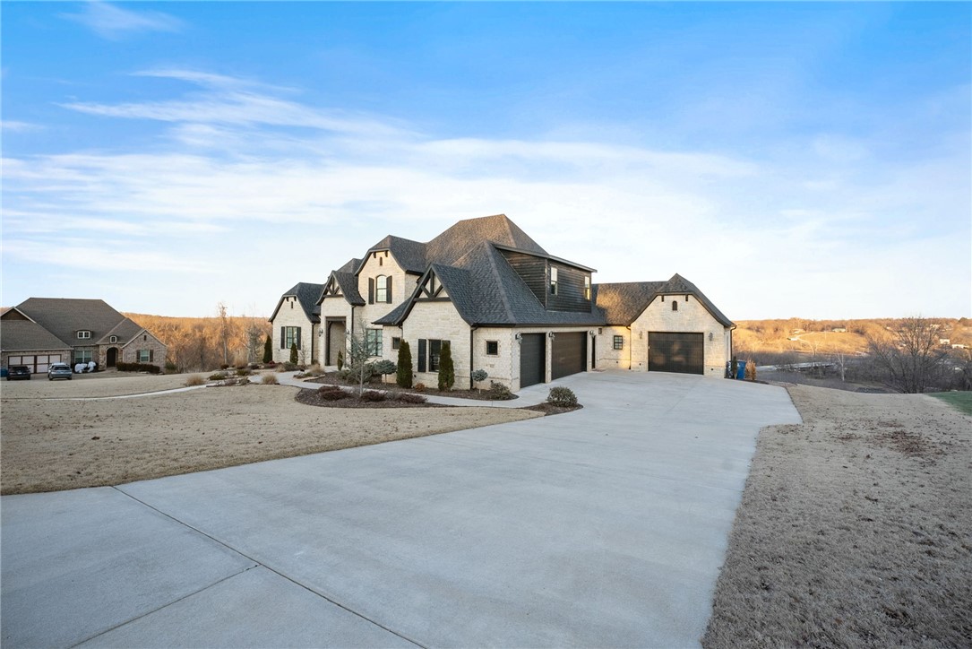 Beau Chalet Sub Highfill - Residential