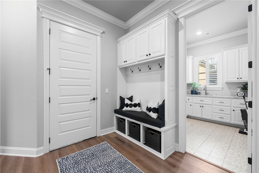 Beau Chalet Sub Highfill - Residential