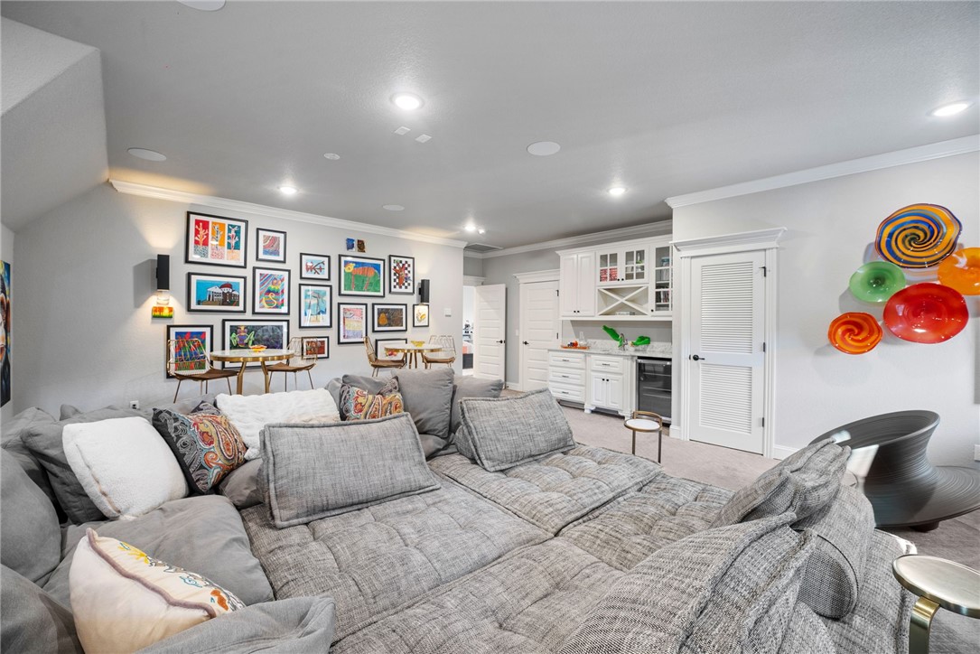 Beau Chalet Sub Highfill - Residential