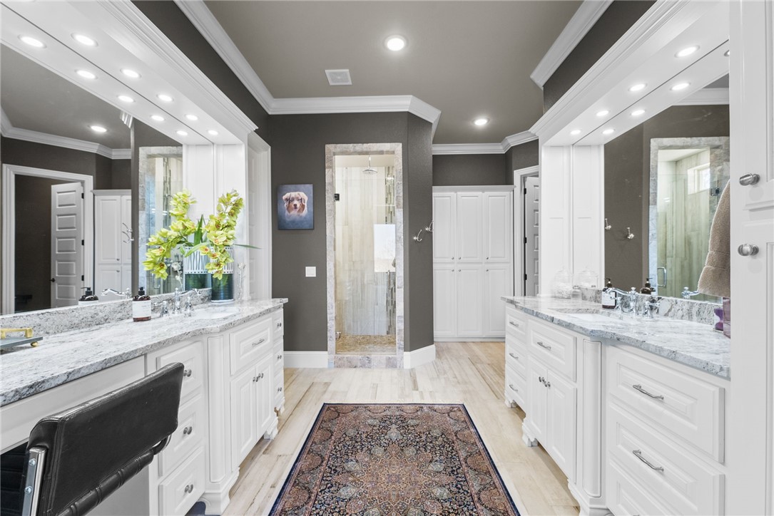 Beau Chalet Sub Highfill - Residential