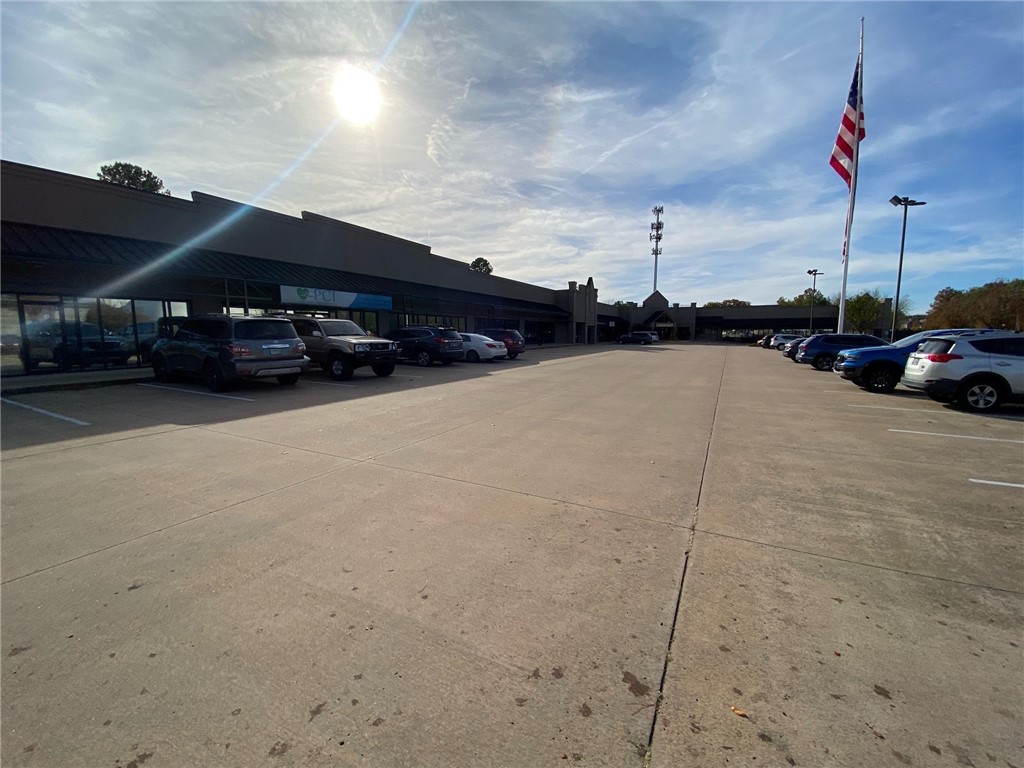 Kee Corner - Commercial Lease