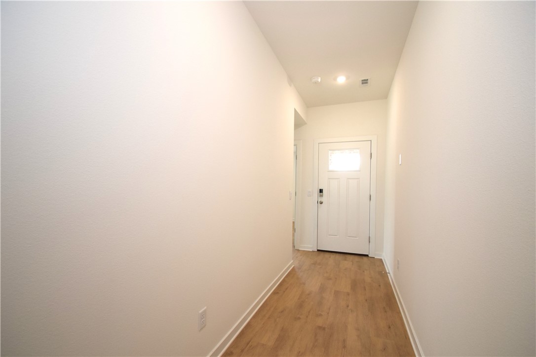 Wagon Wheel Crossing - Residential Lease