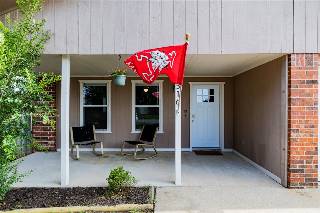 516 Hill Circle
