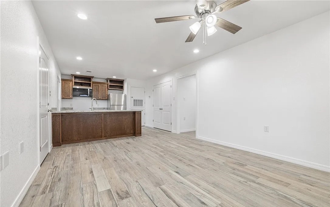 Sulphur Spgs Town - Residential Income