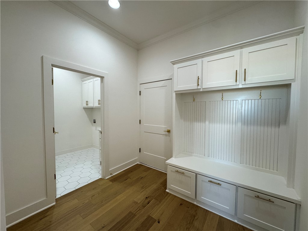 Crescent View - Residential