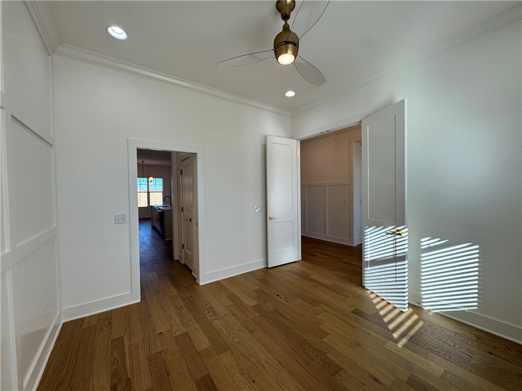 Crescent View - Residential