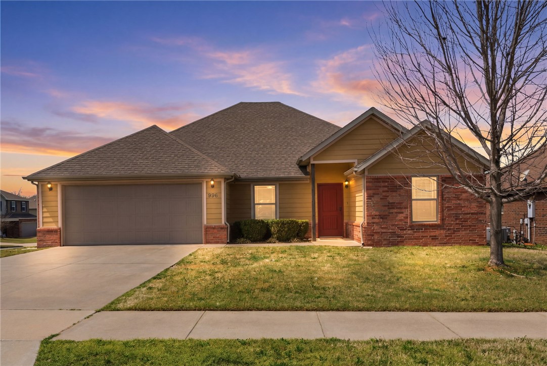 Kerelaw Castle Bentonville - Residential