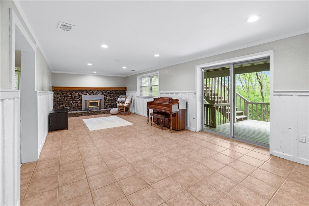 Lakeview Add Rogers - Residential