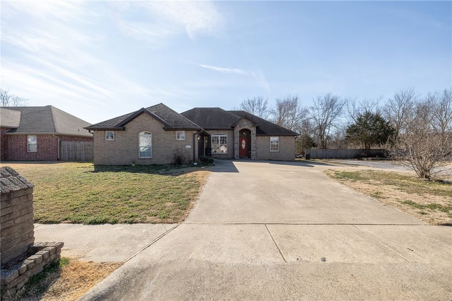 Welcome to 443 E Buckboard Rd, located in beautiful West Fork and positioned on a desirable corner lot with a circle drive.

This 3-bedroom, 2-bath home features a split floor plan designed for both privacy and everyday functionality. The spacious primary suite is thoughtfully separated from the additional bedrooms, creating a peaceful retreat. Just off the living room, you’ll find a versatile flex space perfect for a formal dining area, home office, or playroom — tailored to fit your lifestyle.

Nestled in a quiet, scenic setting with convenient access to town, this property offers the ideal blend of country charm and modern-day convenience. Enjoy natural surroundings and added privacy while remaining just minutes from schools, shopping, and dining.

Opportunities like this don’t come around often. Schedule your showing today.