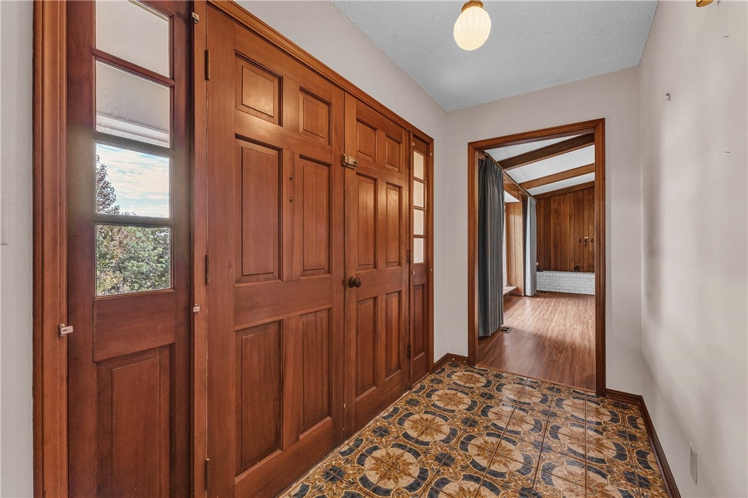 1341 Ridgeway Drive