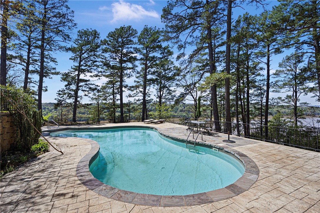 LANDS END PHASE II - Residential