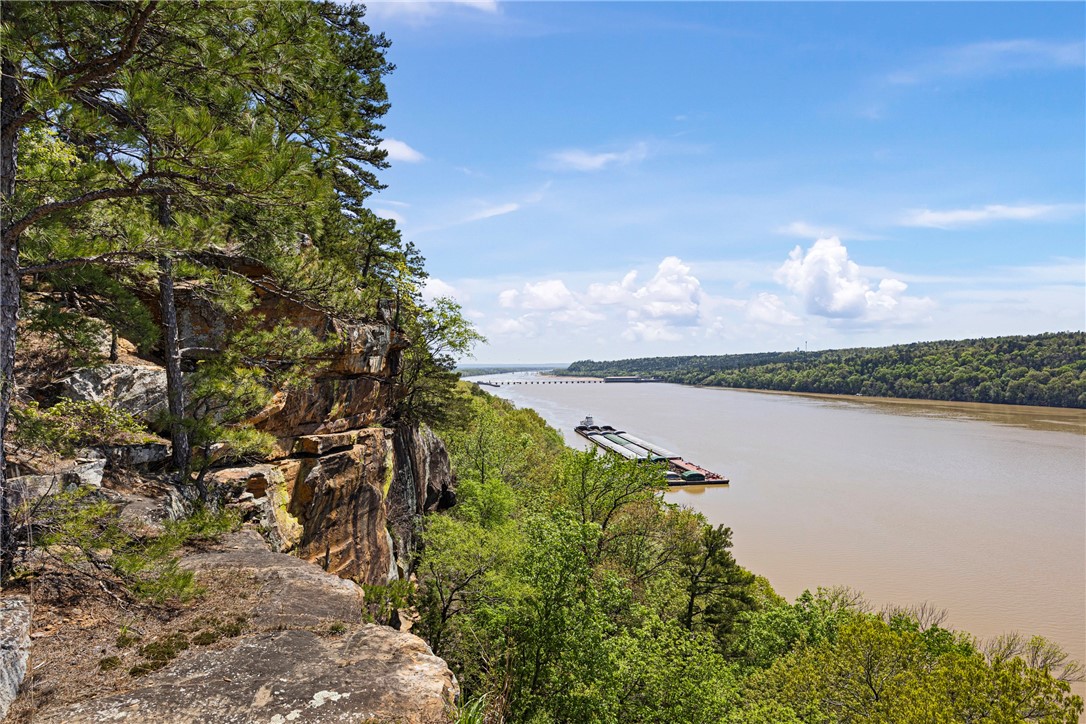 LANDS END PHASE II - Residential