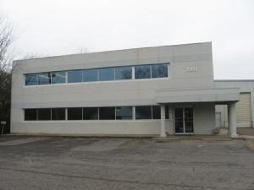 LARGE COMMERCIAL BUILDING IN CENTRAL RUSSELLVILLE. THIS 13,000 SQ. FT. OFFICE BUILDING OFFERS 15+ OFFICES, 2 RECEPTION AREAS AND A LARGE WAREHOUSE WITH OVERHEAD DOORS. AN ADDITIONAL OFFICE AND RECEPTION AREA ADJACENT TO THE RIGHT WAREHOUSE PLUS AN EXTRA WAREHOUSE BEHIND MAIN BUILDING. PLENTY OF PARKING. IN GREAT CONDITION AND READY FOR YOUR BUSINESS.