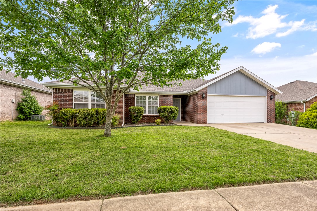 Carriage Square Sub Bentonville - Residential