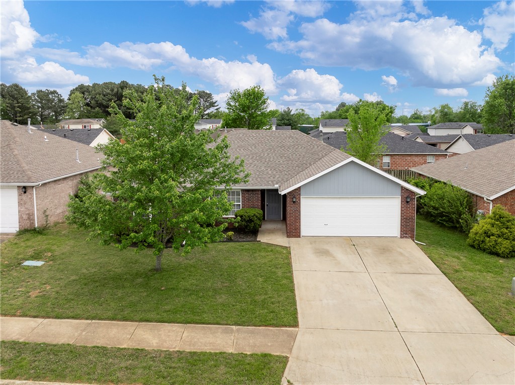 Carriage Square Sub Bentonville - Residential