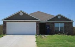 This Beautiful Siloam Springs home is a MUST SEE!! 3 full bedrooms and 2 full baths with 1480 square feet of living space! Some of the features include neutral color paint throughout, Wall to wall luxury wood vinyl flooring, stainless steel appliances, hard surface countertops and lots of storage. The primary bedroom features an en suite bathroom with a walk-in closet. This home is ready for a new family to call home. Schedule a showing soon!