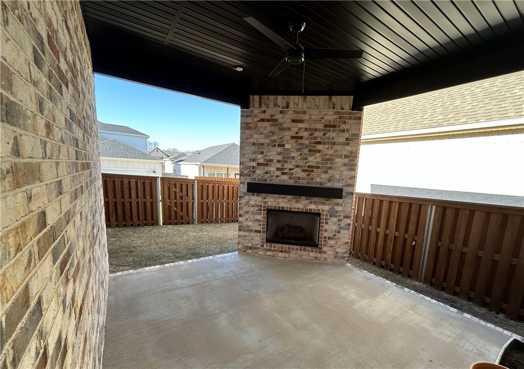 Aurora Sub Ph I Bentonville - Residential Lease