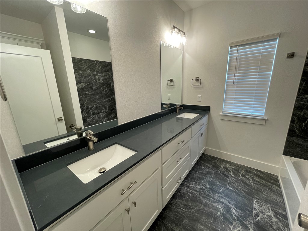 Aurora Sub Ph I Bentonville - Residential Lease