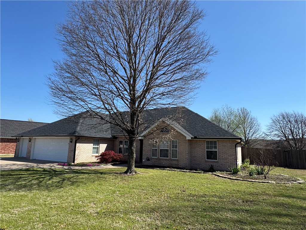 Very nice all brick home- Lots of updates, Backyard has wood privacy fence. 17.5 x 10 room off of garage, heated and cooled.