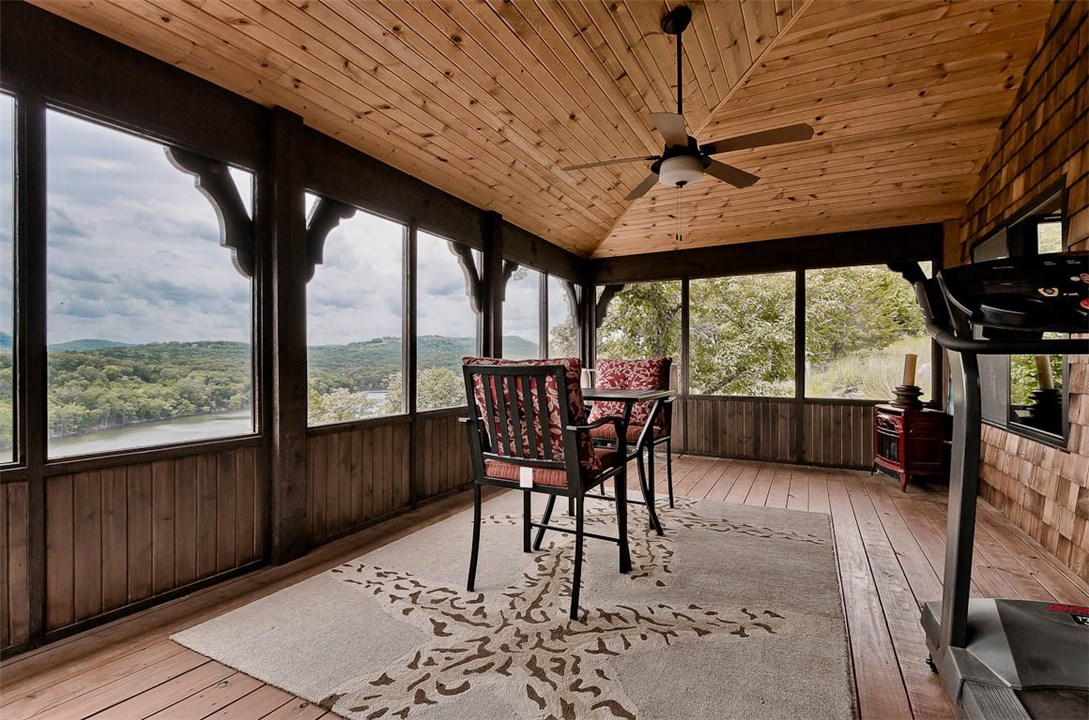 Unit 116 Holiday Island - Residential